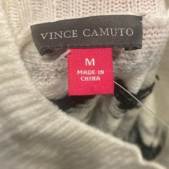 Vince Camuto geometric Fair Isle print sweater size Medium - Picture 5 of 6